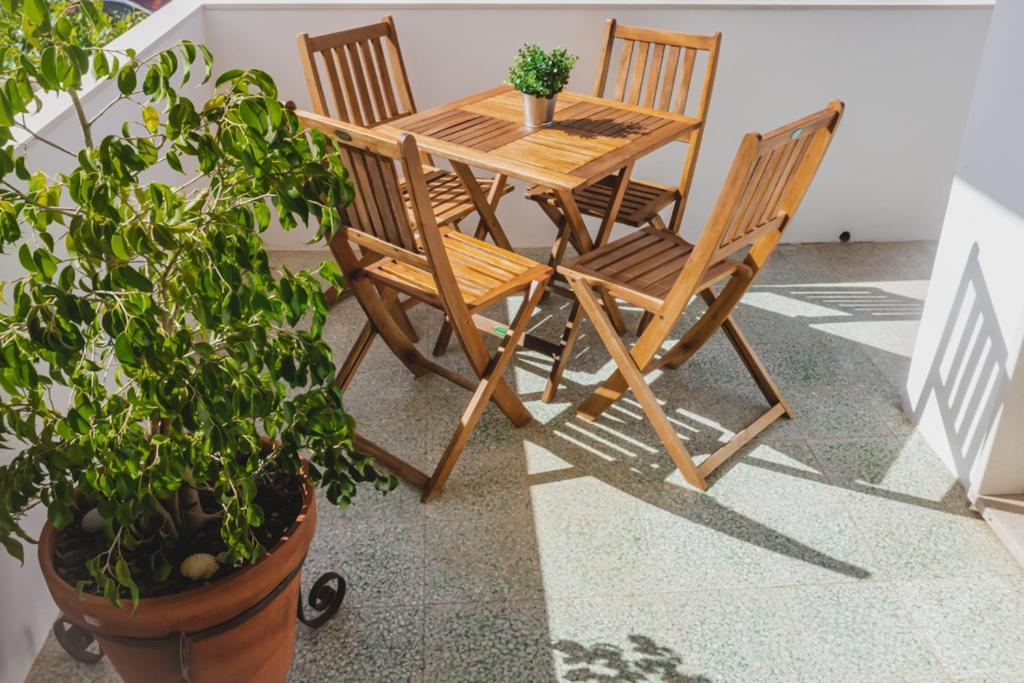 Lovely & Bright Renovated Apt. W/ Balcony In Λάγος Εξωτερικό φωτογραφία