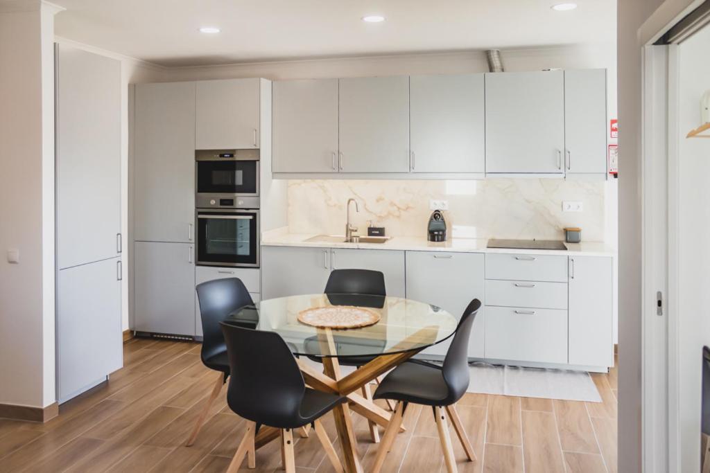 Lovely & Bright Renovated Apt. W/ Balcony In Λάγος Εξωτερικό φωτογραφία